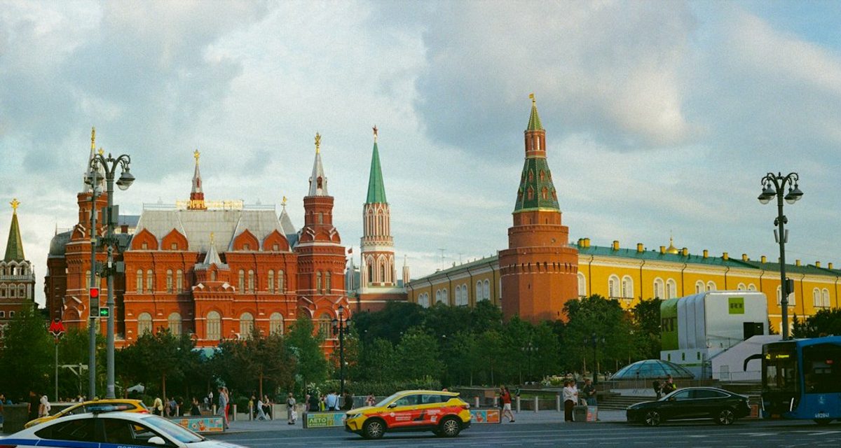 В Москве открылся музей транспорта размером с три футбольных поля, где многое можно попробовать самому